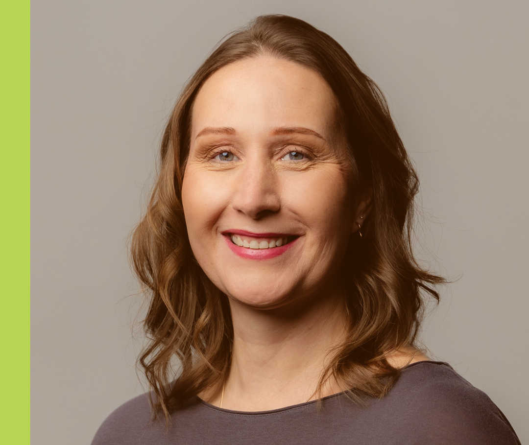 Melitta lächelt in die Kamera.