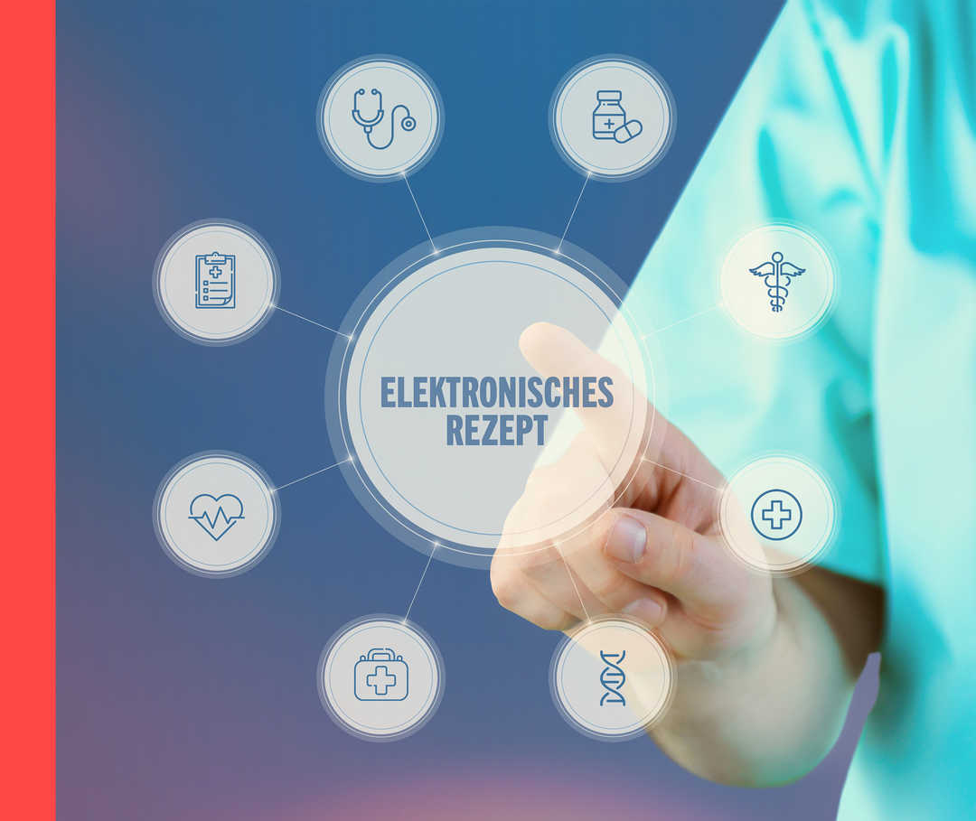 Person mit Stethoskop tippt auf virtuelle Anzeige mit der Aufschrift „Elektronisches Rezept“. 